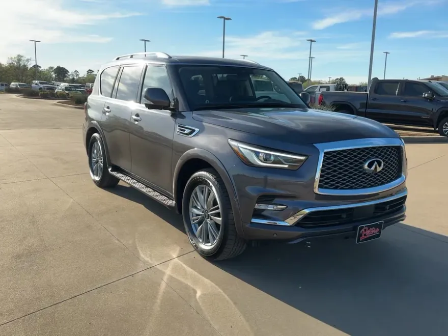 2024 Infiniti QX80 Luxe photo 1