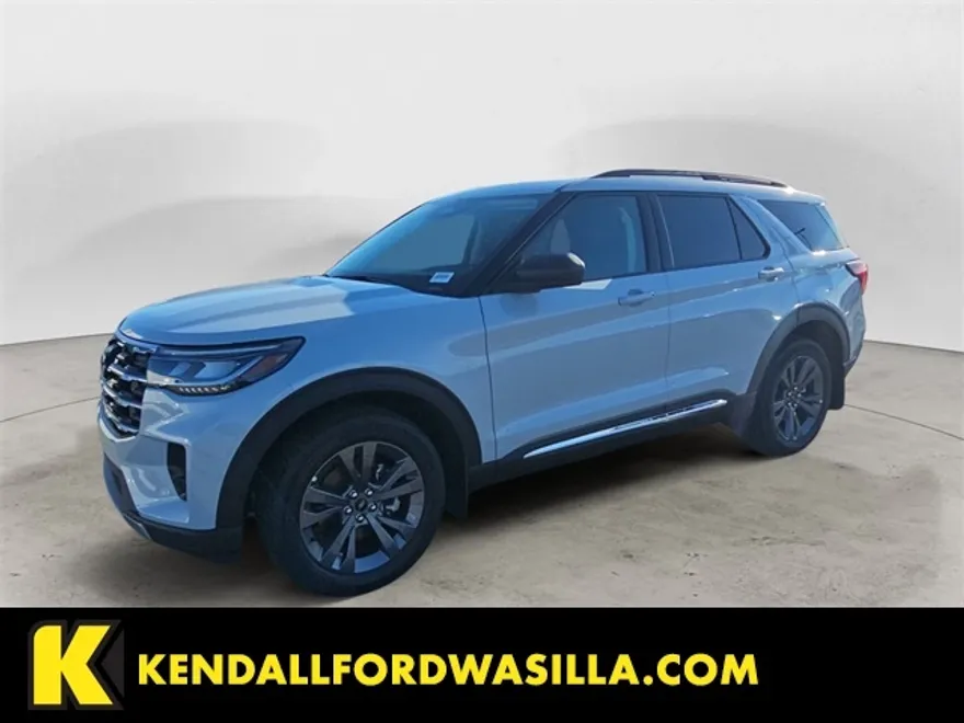 2025 Ford Explorer photo 1