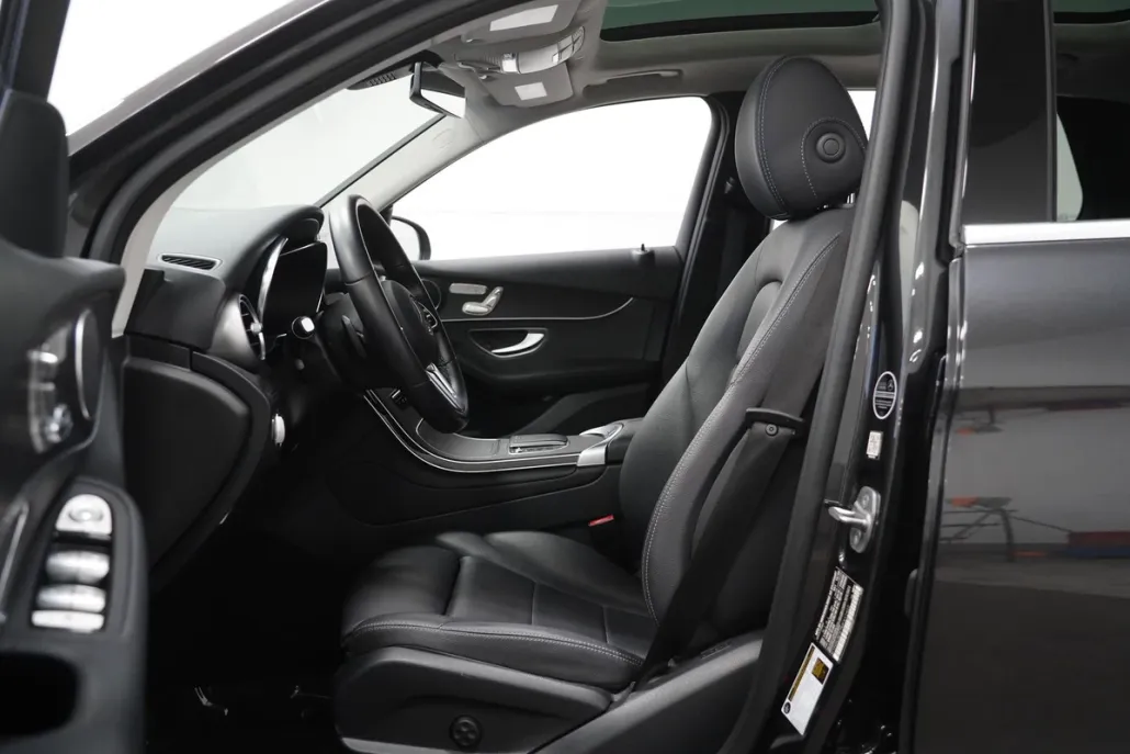 2021 Mercedes Benz GLC 300 4MATIC photo 1