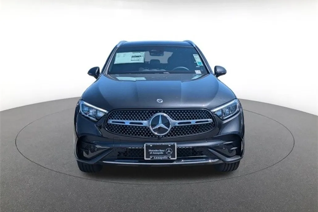 2025 Mercedes Benz GLC 300 4MATIC photo 1