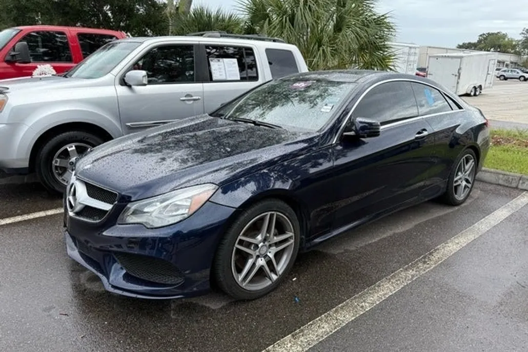2017 Mercedes Benz E 400 photo 1