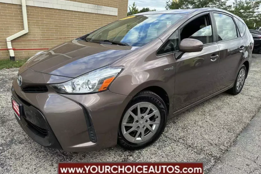 2015 Toyota Prius V Three photo 1