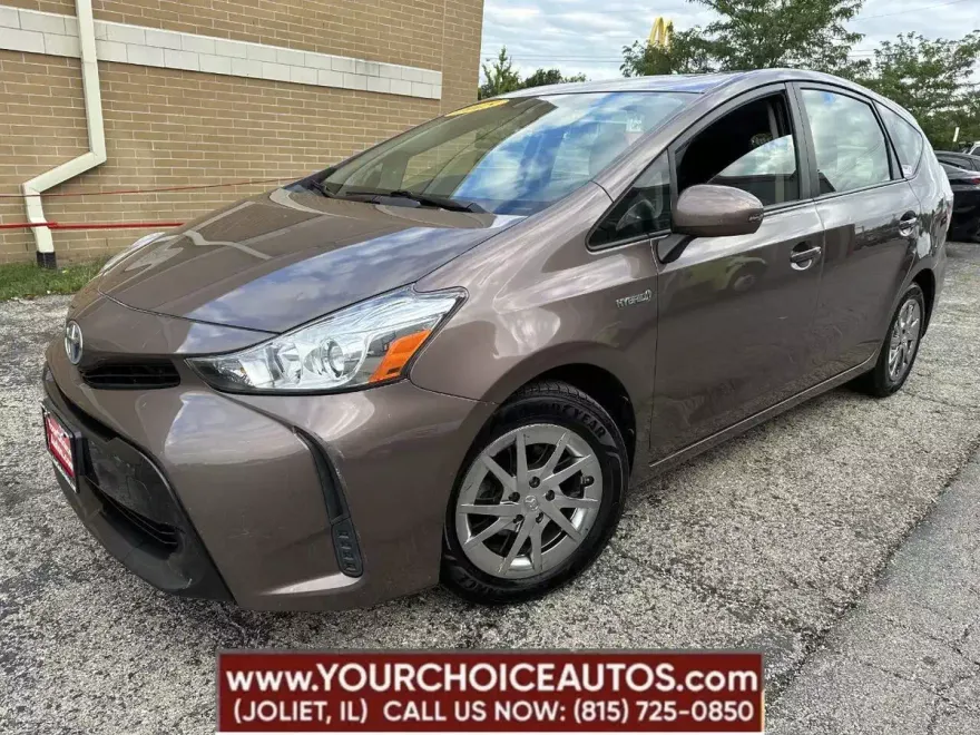 2015 Toyota Prius V Three photo 1