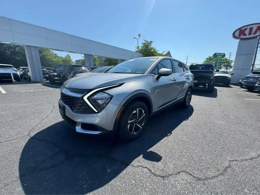 2023 Kia Sportage Hybrid LX photo 1