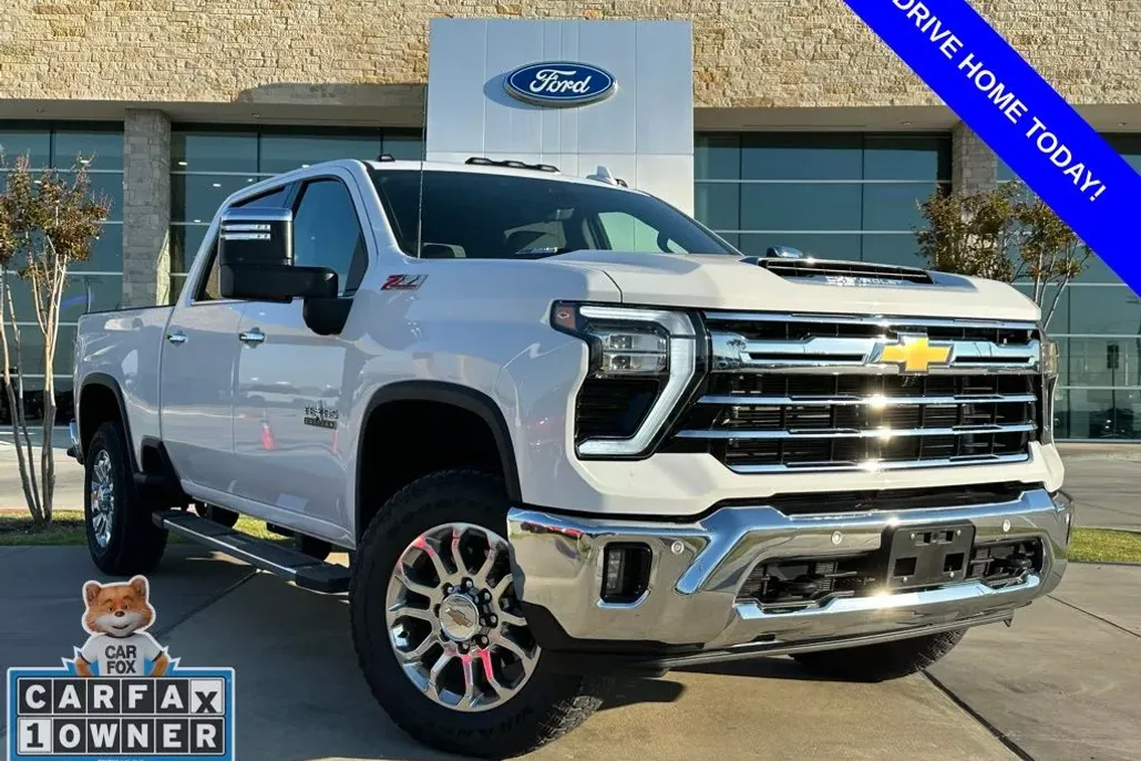 2025 Chevrolet Silverado 2500HD LTZ photo 1