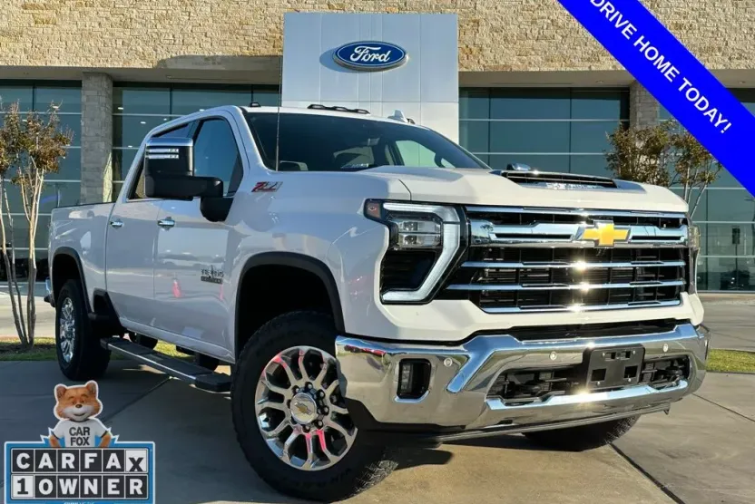 2025 Chevrolet Silverado 2500HD LTZ photo 1