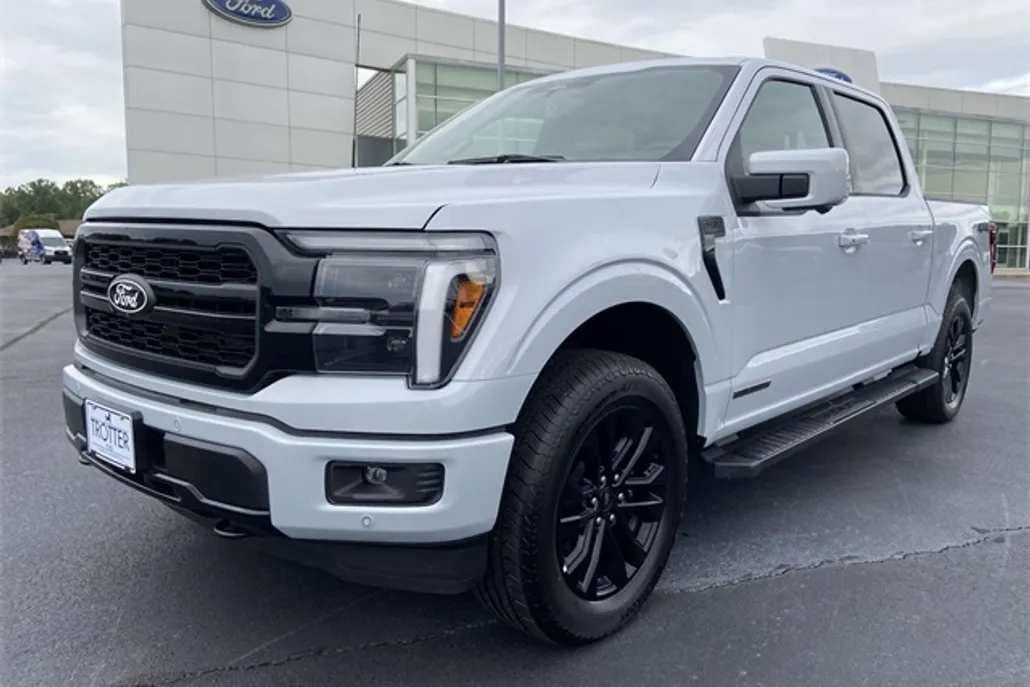 2025 Ford F-150 Lariat photo 1