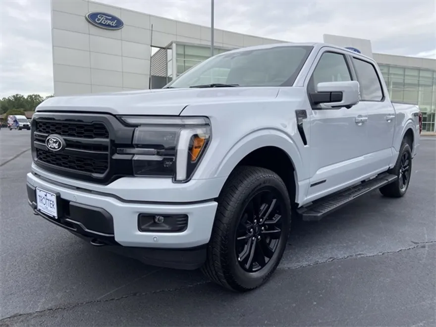 2025 Ford F-150 Lariat photo 1