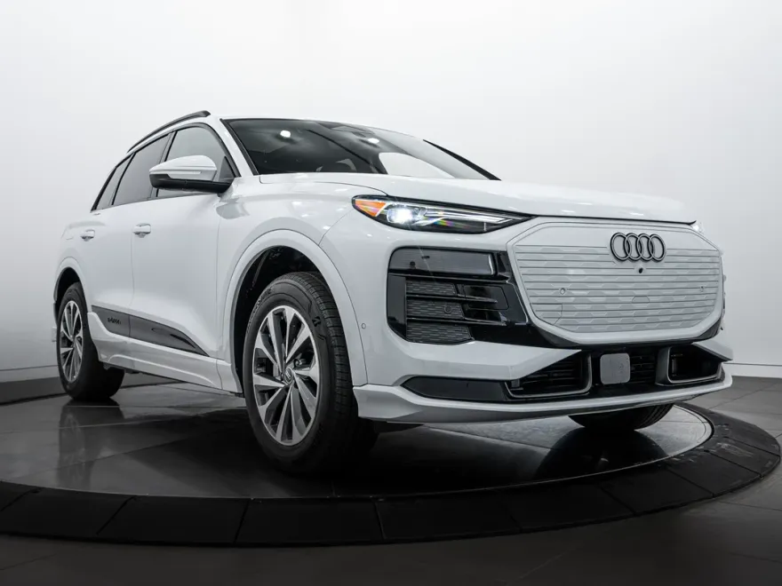 2025 Audi Q6 E-tron Premium photo 1