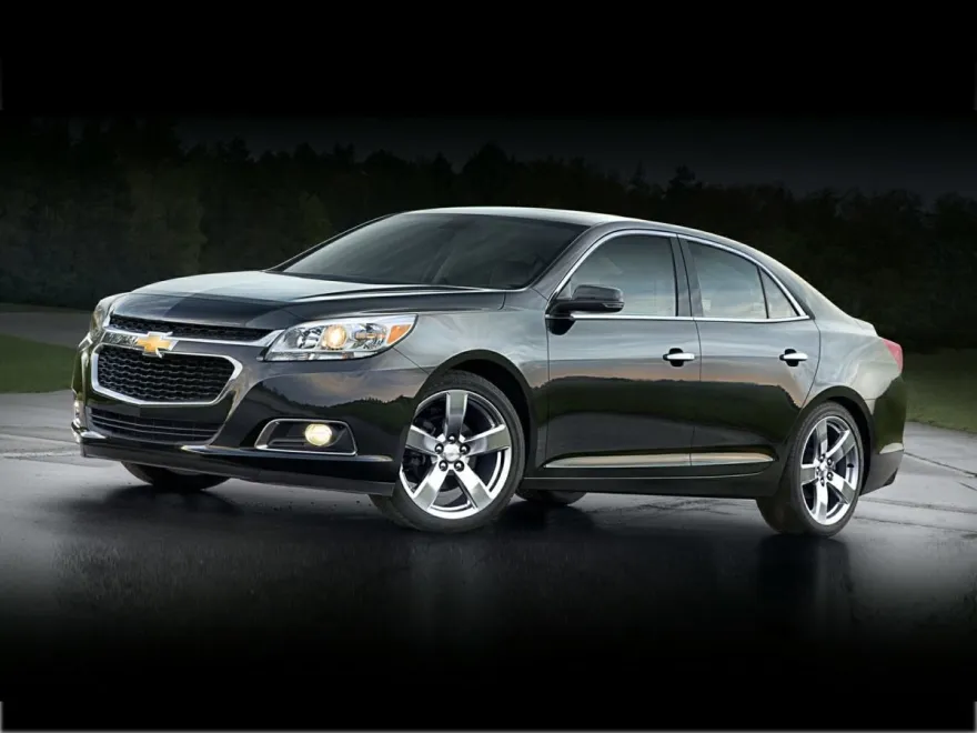 2015 Chevrolet Malibu 1LT photo 1