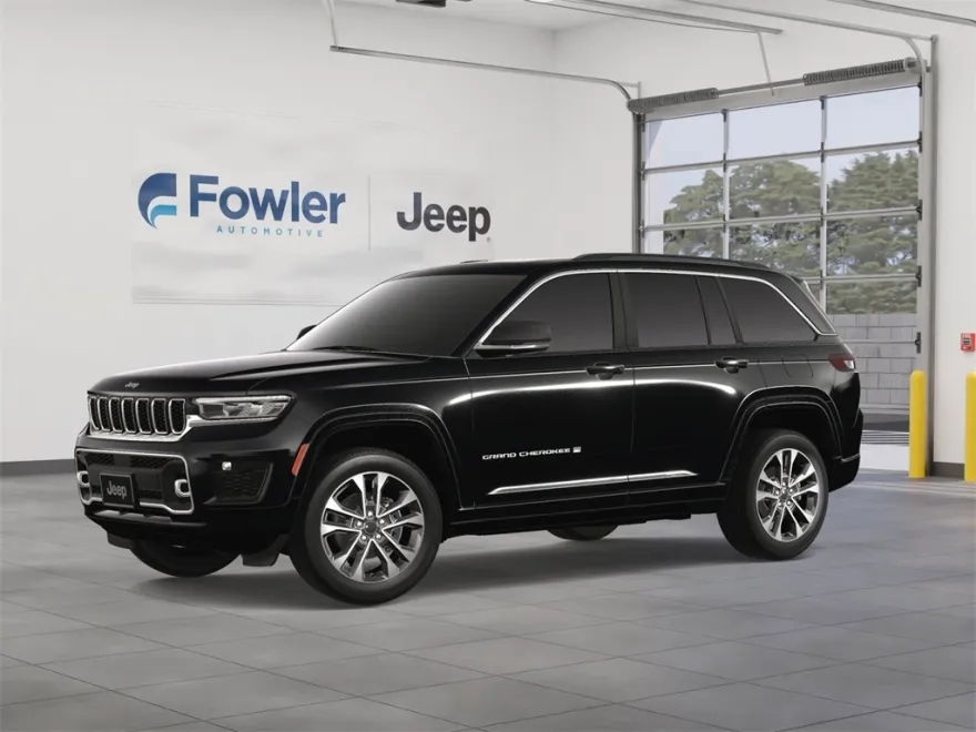 2025 Jeep Grand Cherokee Overland photo 1