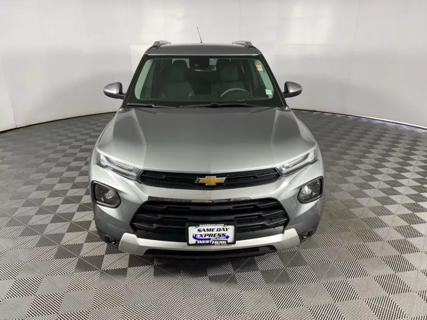 2023 Chevrolet Trailblazer LT photo 1