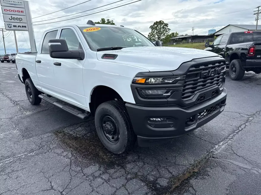 2025 Ram 2500 Tradesman photo 1