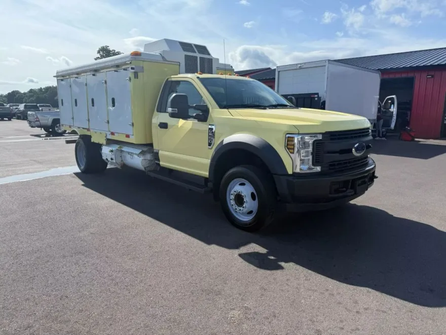 2019 Ford F-550 XL photo 1