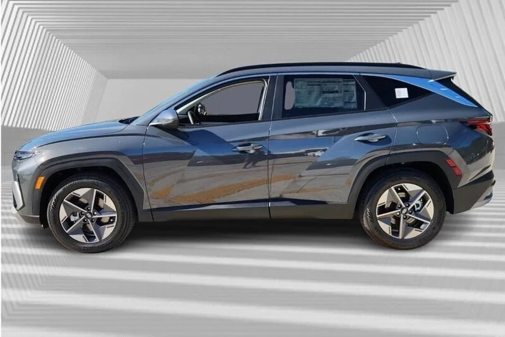 2026 Hyundai Tucson SEL photo 1