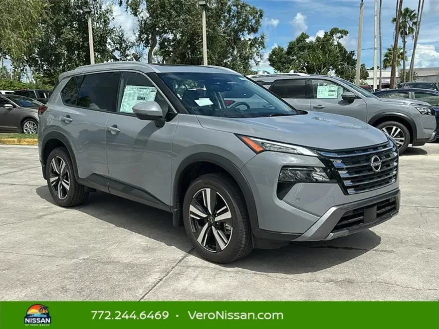 2025 Nissan Rogue SL photo 1