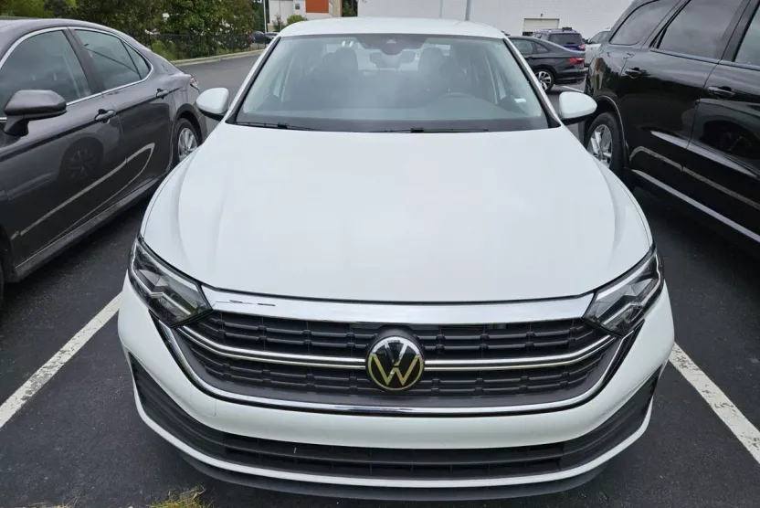2024 Volkswagen Jetta 1.5T S photo 1