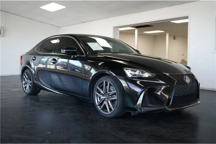 2017 Lexus IS 200t photo 1
