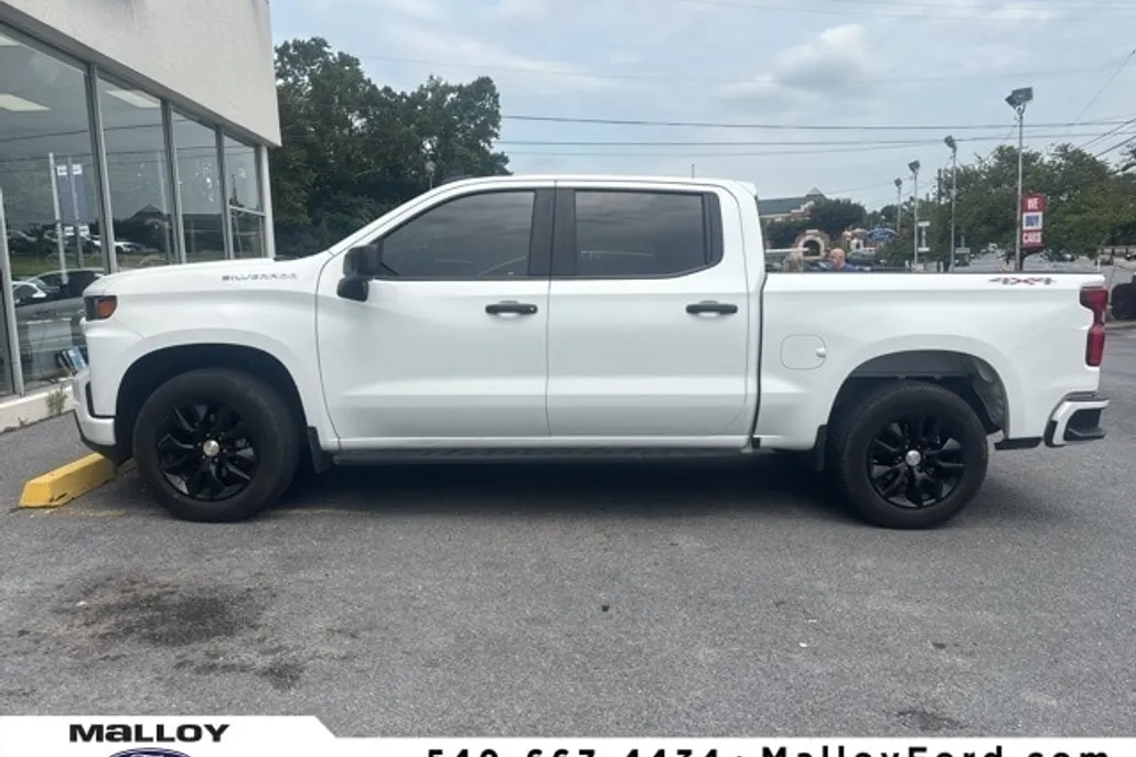 2021 Chevrolet Silverado 1500 Custom photo 1