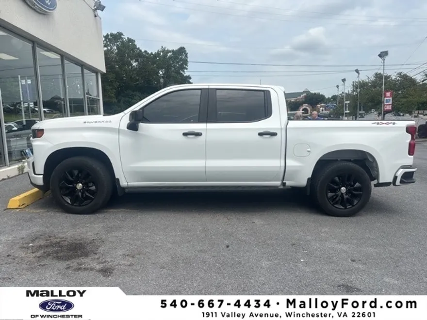 2021 Chevrolet Silverado 1500 Custom photo 1