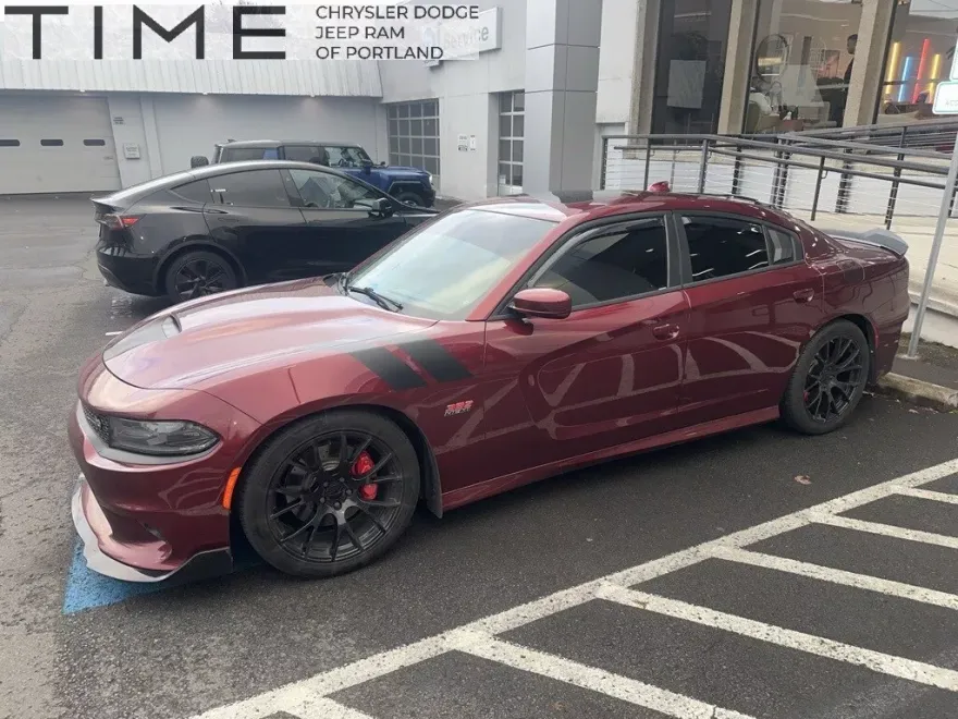 2017 Dodge Charger R/T Scat Pack photo 1
