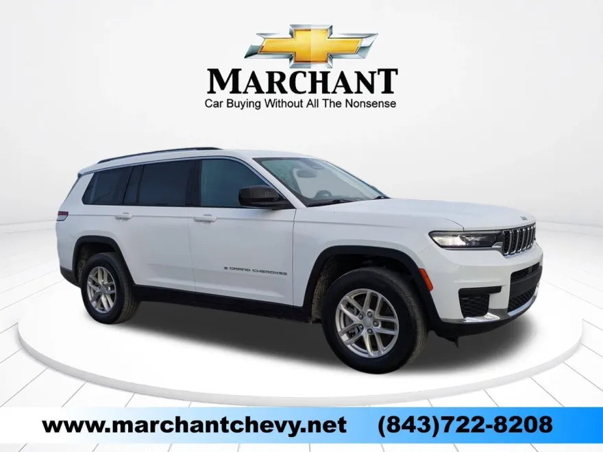 2023 Jeep Grand Cherokee Laredo photo 1