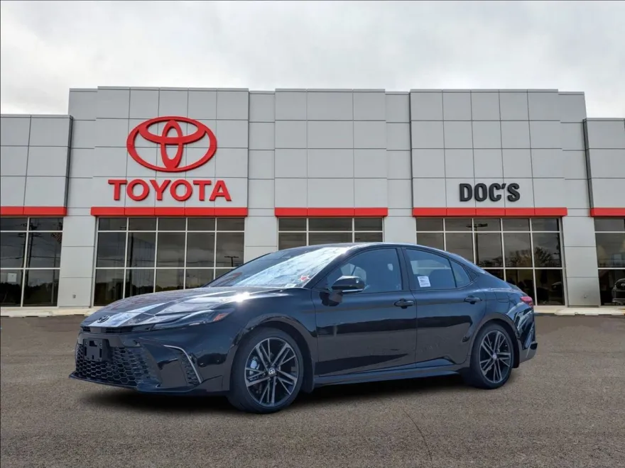 2025 Toyota Camry XSE photo 1