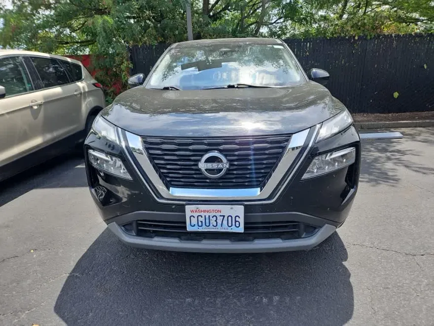 2023 Nissan Rogue SV photo 1