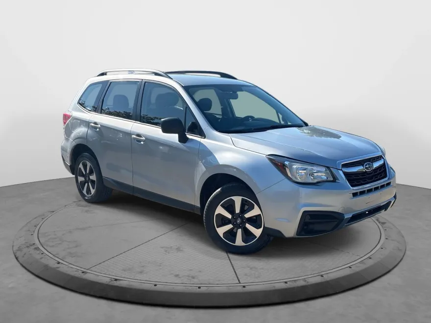 2018 Subaru Forester 2.5i photo 1