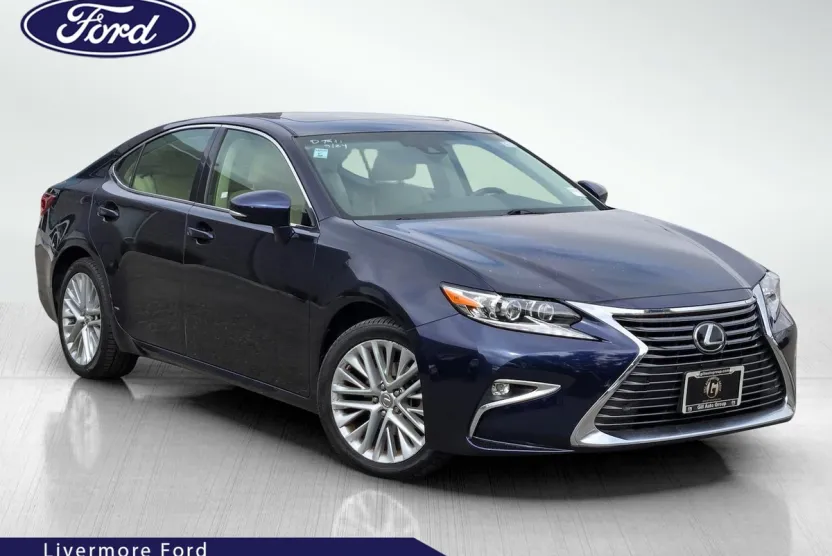 2016 Lexus ES 350 photo 1