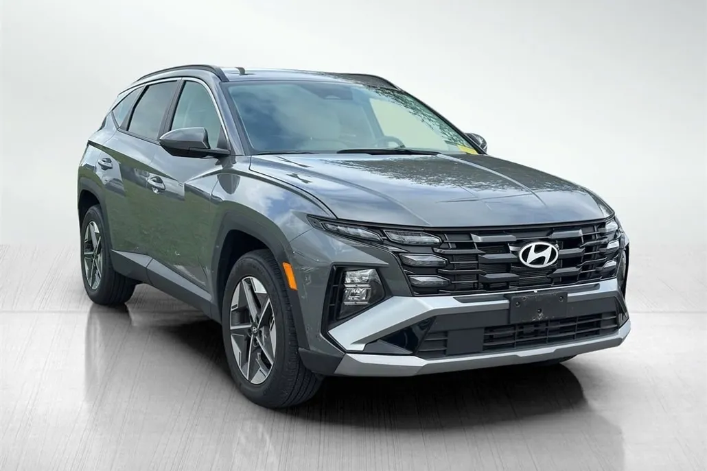 2025 Hyundai Tucson SEL photo 1