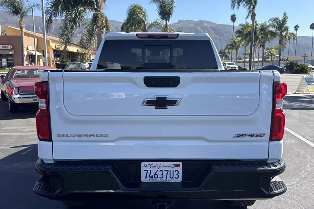 2023 Chevrolet Silverado 1500 ZR2 photo 1