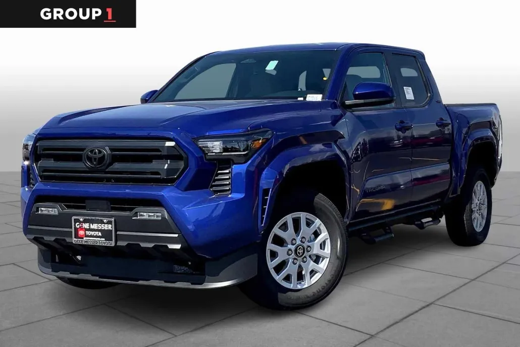 2025 Toyota Tacoma SR5 photo 1