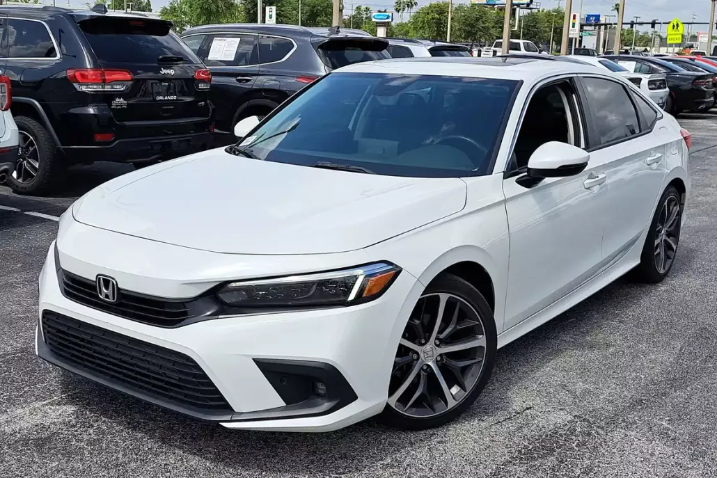 2023 Honda Civic Touring photo 1