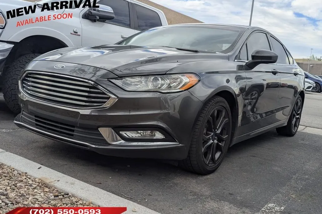 2018 Ford Fusion SE photo 1