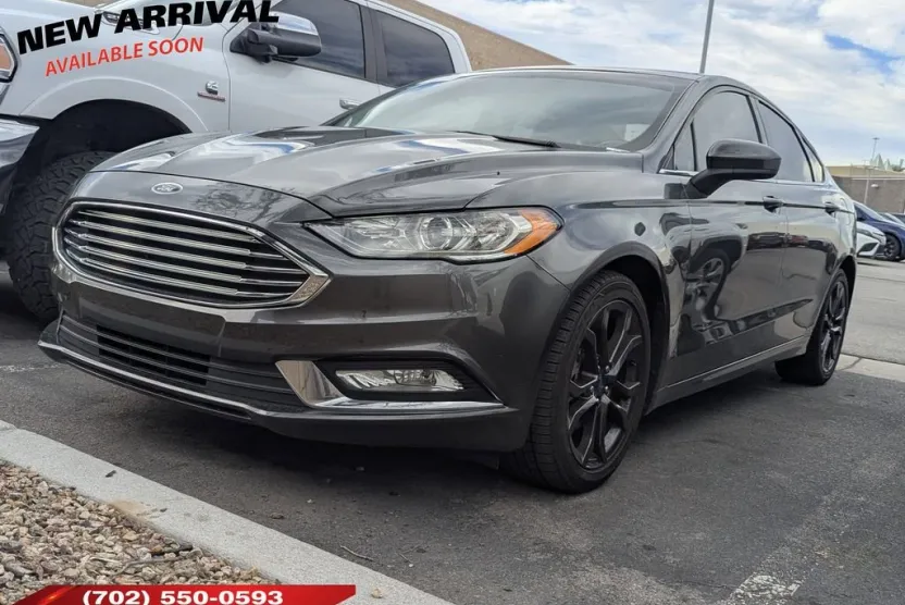 2018 Ford Fusion SE photo 1