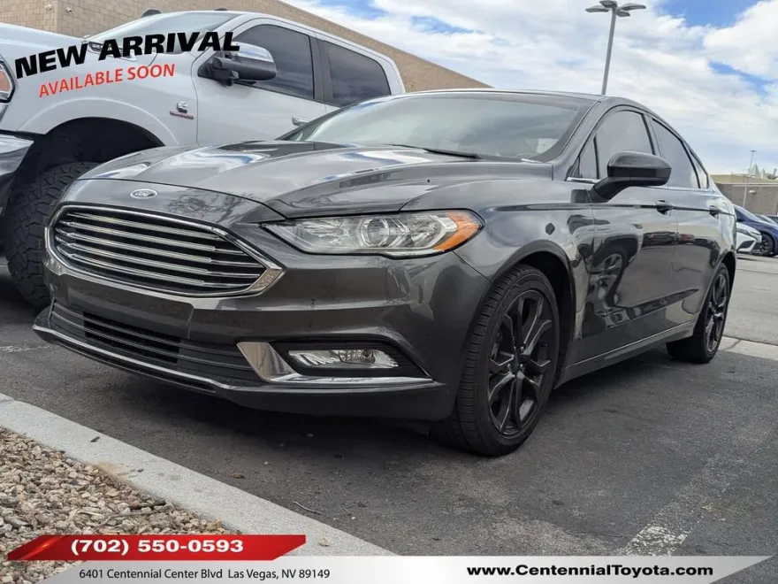 2018 Ford Fusion SE photo 1