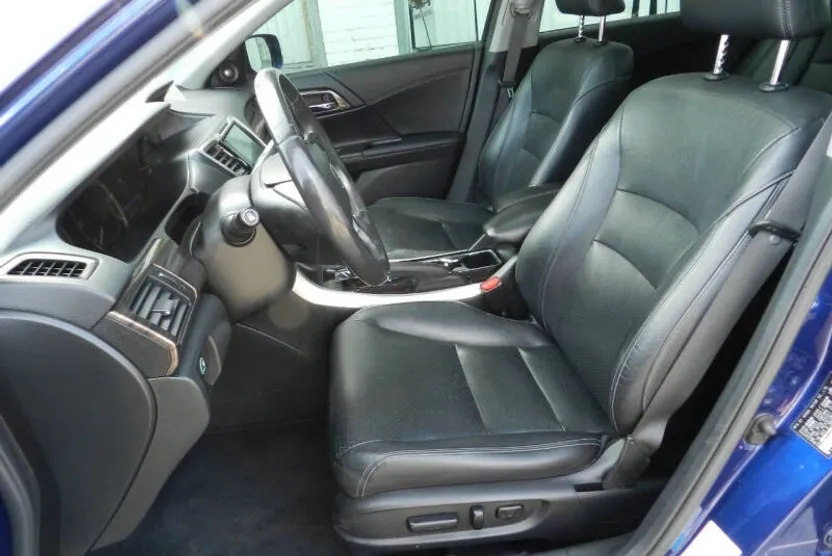 2017 Honda Accord Hybrid EX-L photo 1