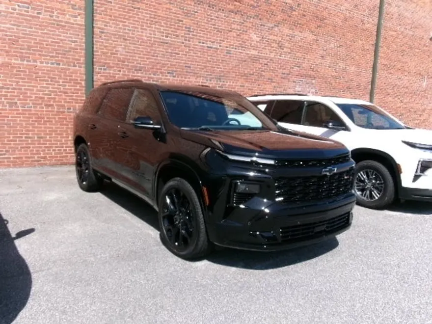 2025 Chevrolet Traverse RS photo 1