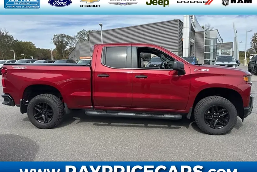 2019 Chevrolet Silverado 1500 Custom Trail Boss photo 1