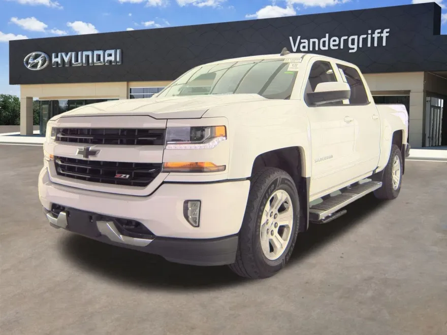 2018 Chevrolet Silverado 1500 LT2 photo 1