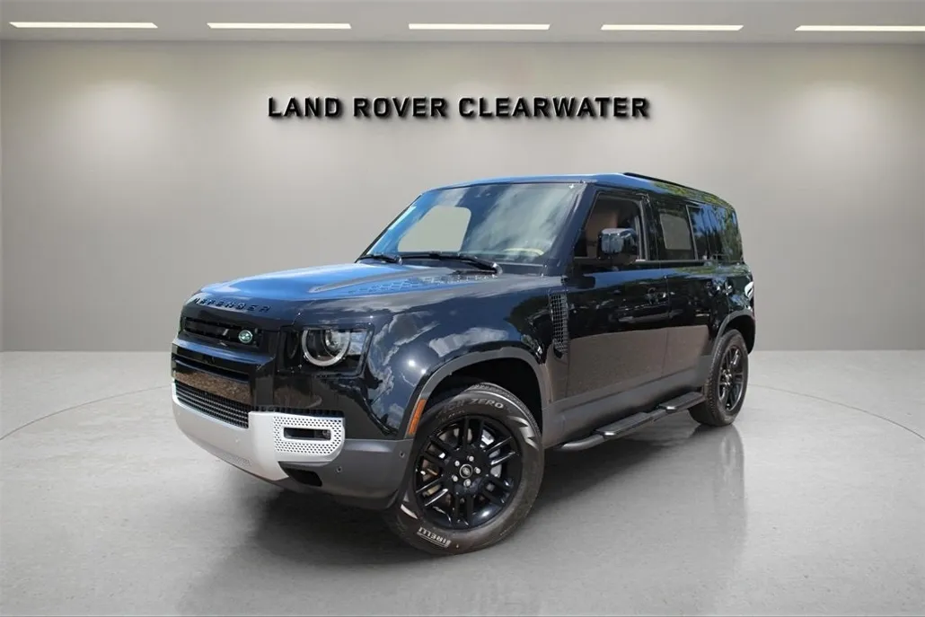 2025 Land Rover Defender 110 S photo 1