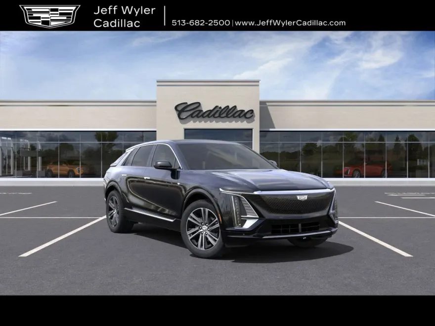 2025 Cadillac Lyriq Luxury photo 1