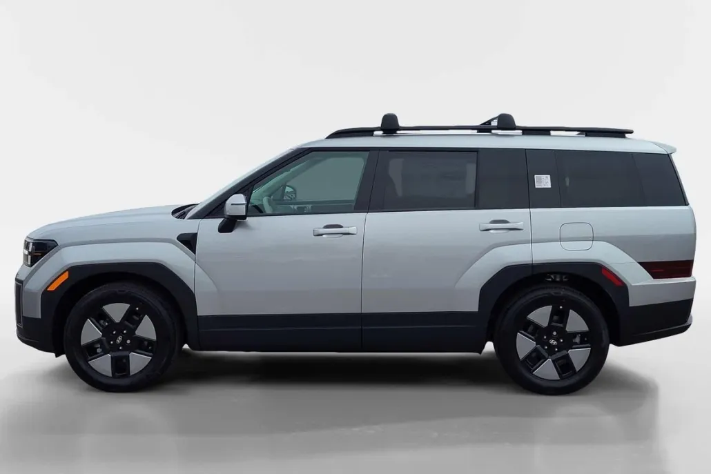 2026 Hyundai Santa Fe SEL photo 1