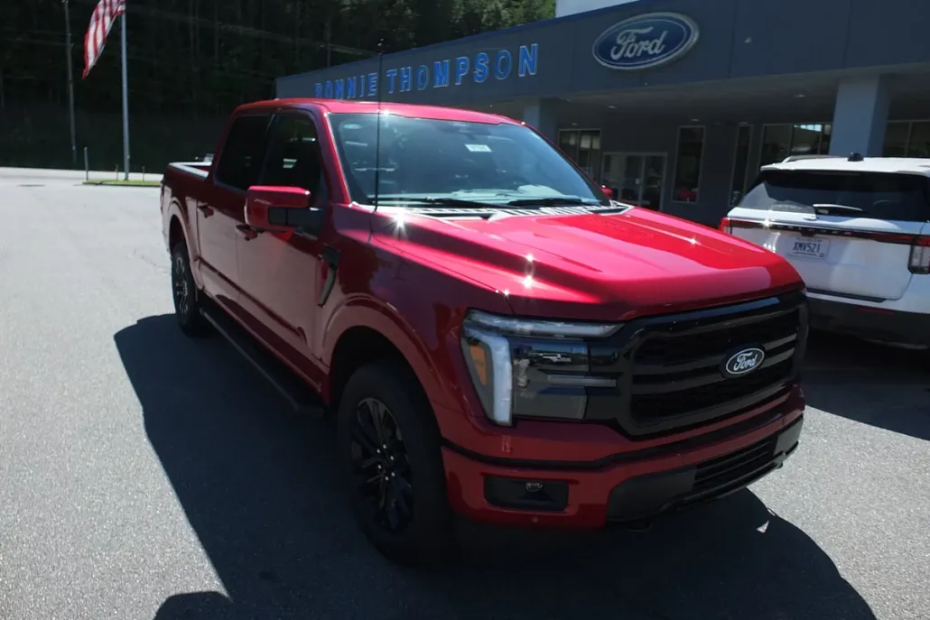 2025 Ford F-150 Lariat photo 1