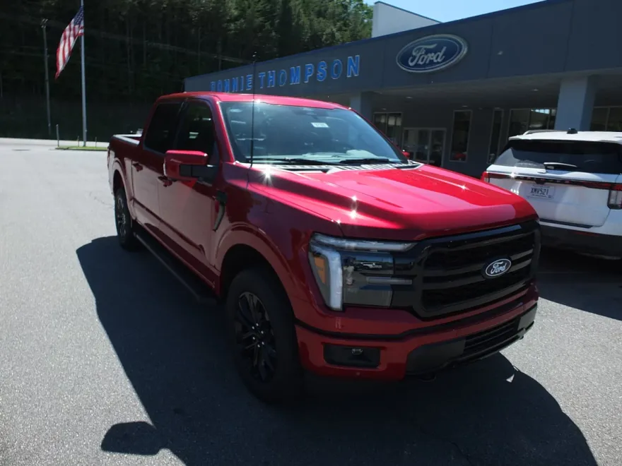 2025 Ford F-150 Lariat photo 1