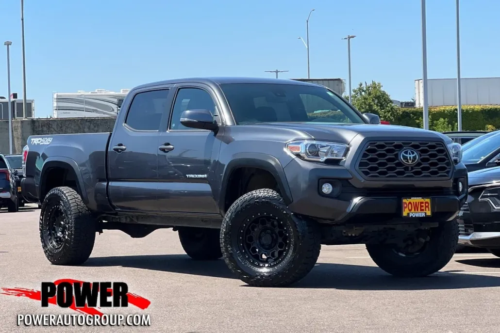 2022 Toyota Tacoma SR5 V6 photo 1