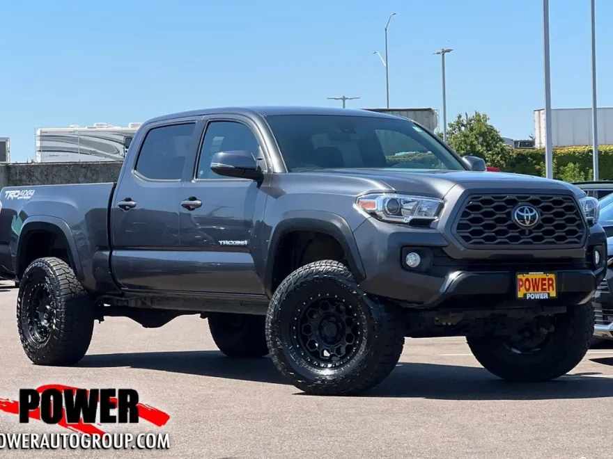 2022 Toyota Tacoma SR5 V6 photo 1