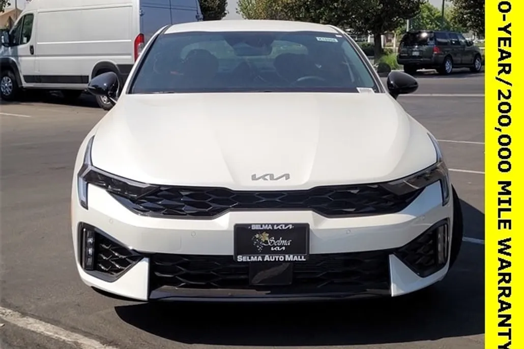 2026 Kia K5 GT-Line photo 1