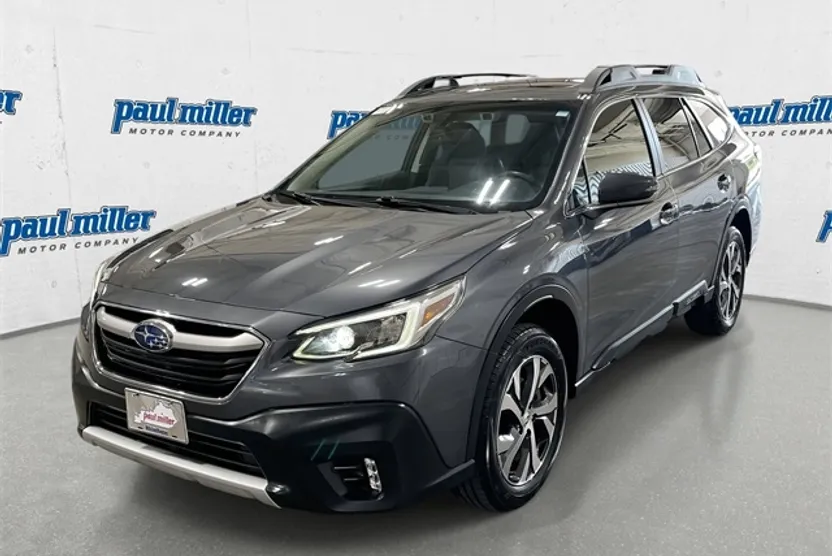 2022 Subaru Outback Limited XT photo 1